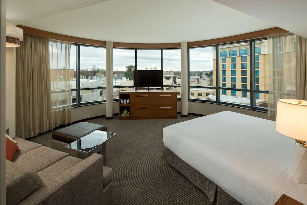 Hyatt Place Bloomington / Normal Zewnętrze zdjęcie