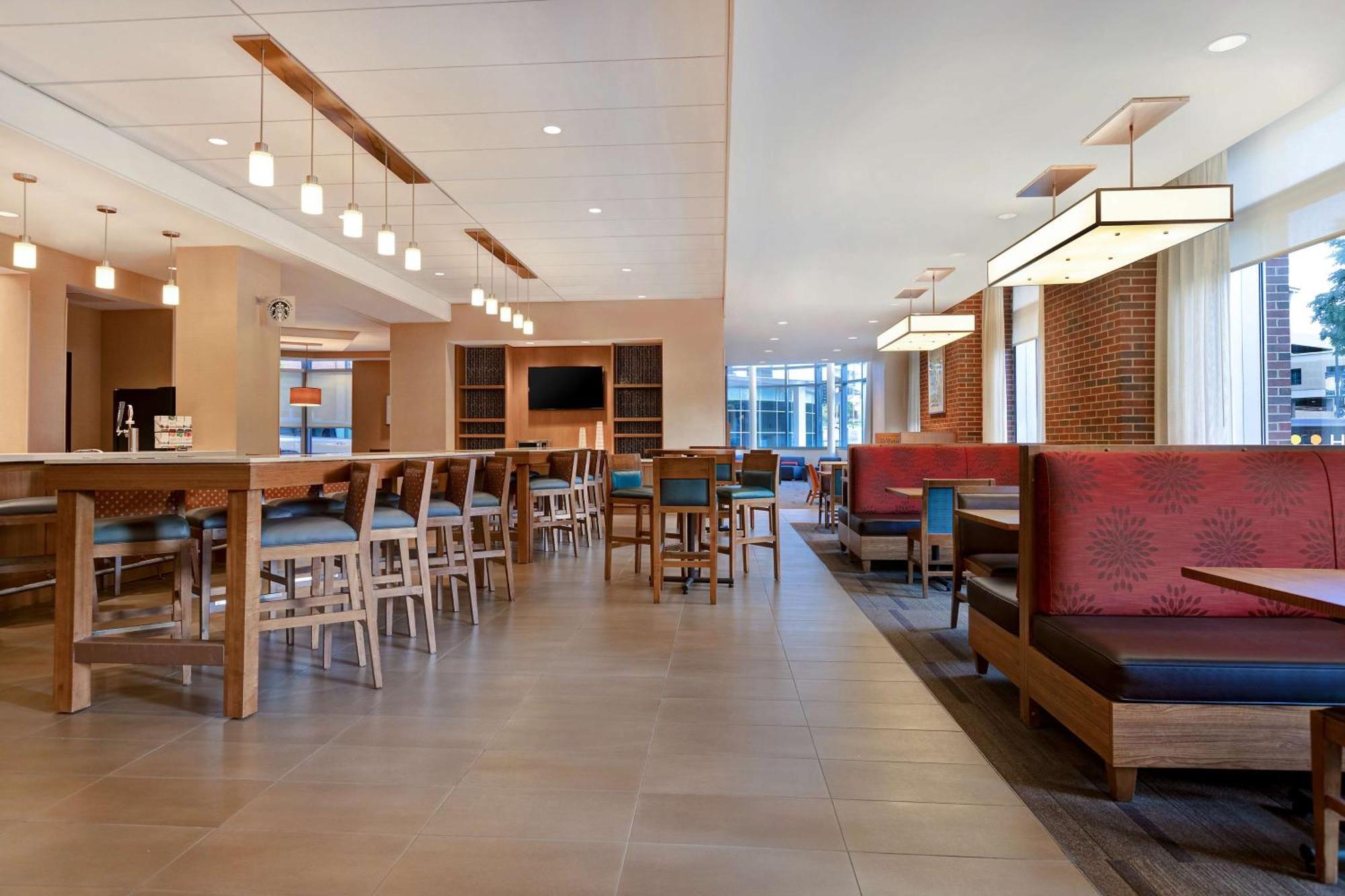Hyatt Place Bloomington / Normal Zewnętrze zdjęcie