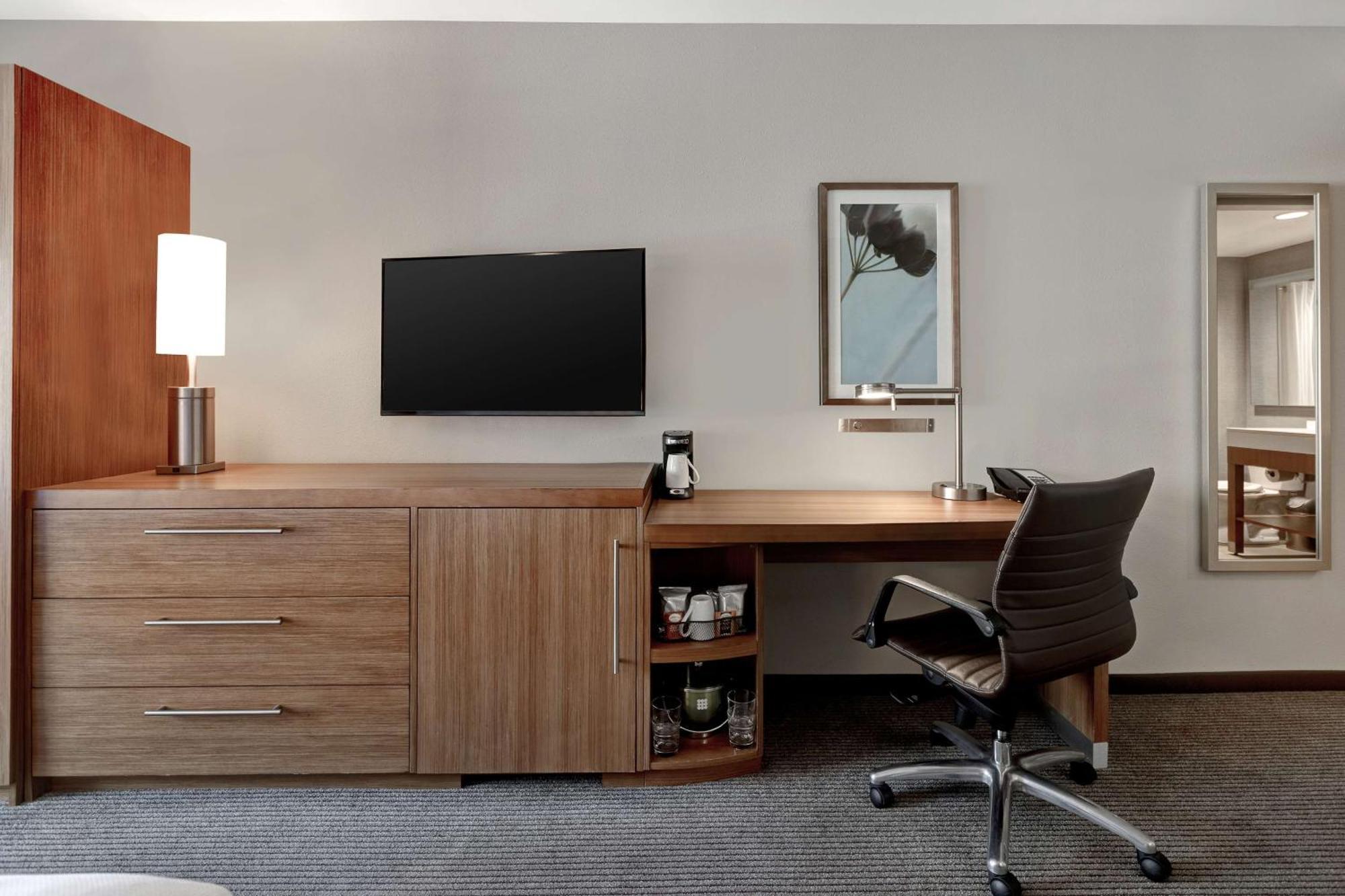 Hyatt Place Bloomington / Normal Zewnętrze zdjęcie