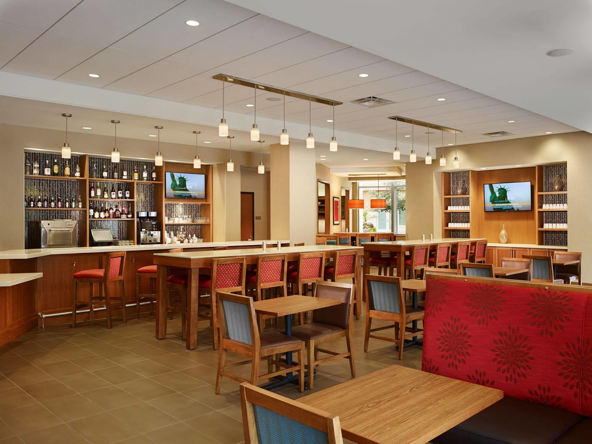Hyatt Place Bloomington / Normal Zewnętrze zdjęcie