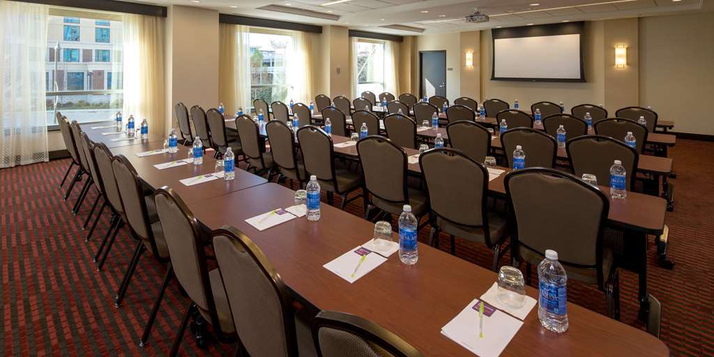 Hyatt Place Bloomington / Normal Udogodnienia zdjęcie